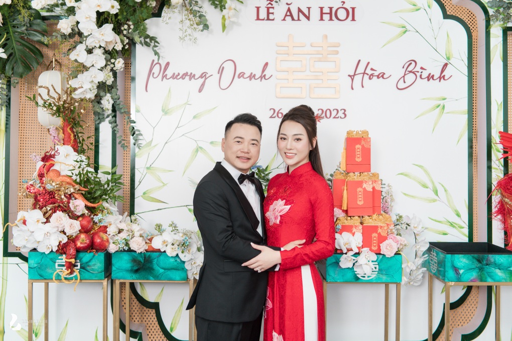 Shark Bình hôn Phương Oanh, căng thẳng trong lễ ăn hỏi - 6 Shark Bình hôn Phương Oanh, căng thẳng trong lễ ăn hỏi - 6