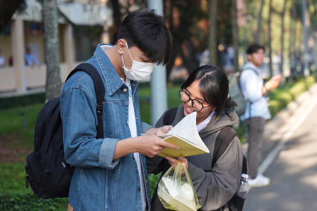 Sáng nay, gần 100.000 thí sinh giành suất vào đại học sớm - 2