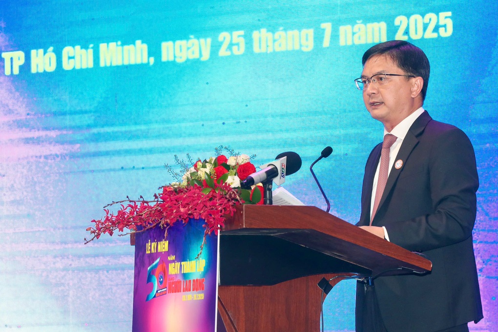 Báo Người Lao Động kỷ niệm 50 năm thành lập - 2 Báo Người Lao Động kỷ niệm 50 năm thành lập - 2
