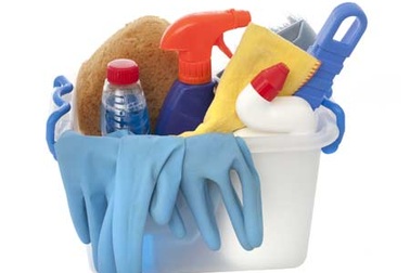 Tăng nguy cơ hen vì dùng nước tẩy rửa dạng xịt