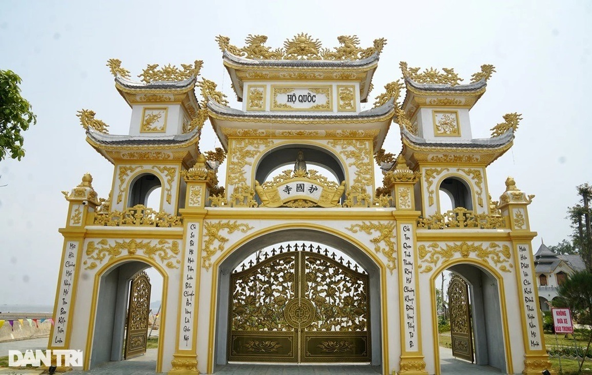 Chiêm ngưỡng không gian thanh tịnh của ngôi chùa nơi làng biển xứ Thanh - 3 Chiêm ngưỡng không gian thanh tịnh của ngôi chùa nơi làng biển xứ Thanh - 3