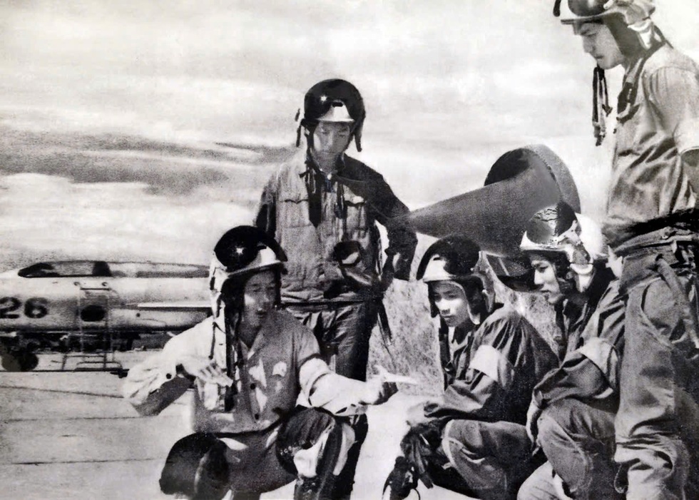 Ký ức chuyến bay qua Ba Đình và lễ diễu binh lịch sử của phi công anh hùng