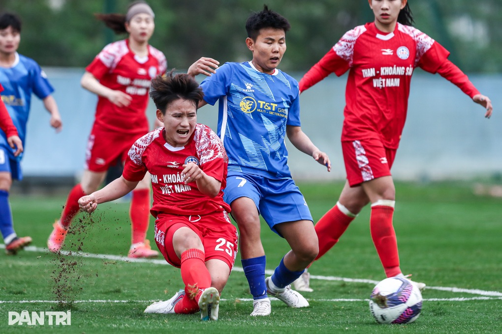 Nguyễn Thị Vạn giúp đội nhà vô địch Cúp Quốc gia 2024 - 1 Nguyễn Thị Vạn giúp đội nhà vô địch Cúp Quốc gia 2024 - 1