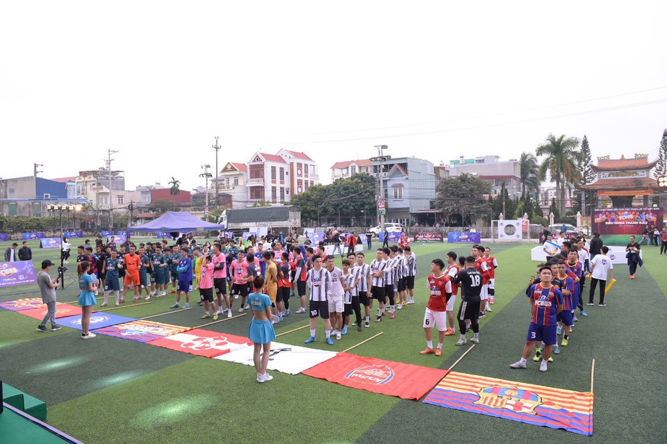 Siêu hùng tranh đấu rực lửa tại khu vực miền Bắc - 1 Siêu hùng tranh đấu rực lửa tại khu vực miền Bắc - 1