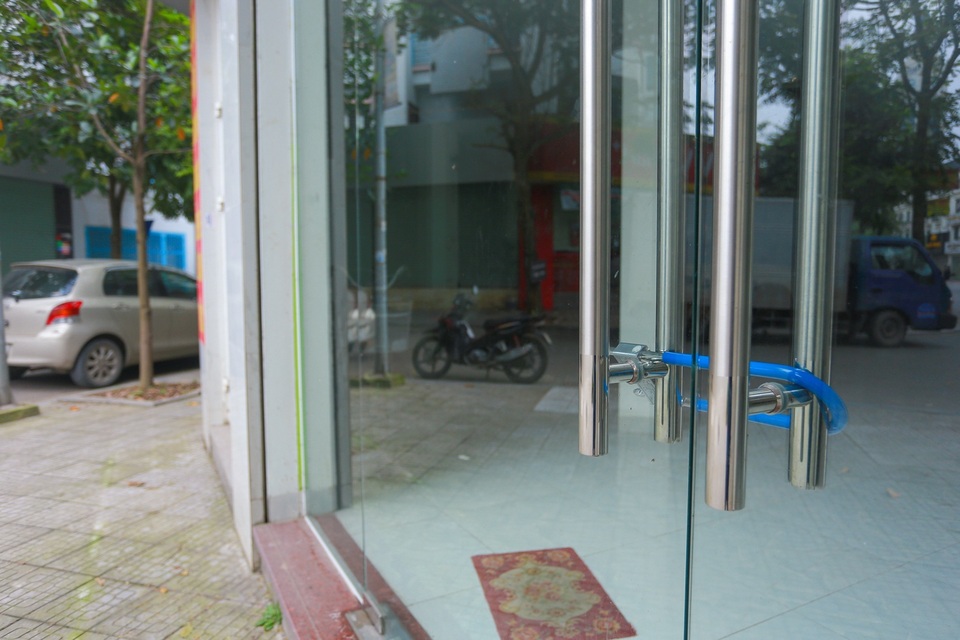 Khủng hoảng vì đại dịch, loạt công ty BĐS ở Hà Nội cửa đóng, then cài - 5 Khủng hoảng vì đại dịch, loạt công ty BĐS ở Hà Nội cửa đóng, then cài - 5