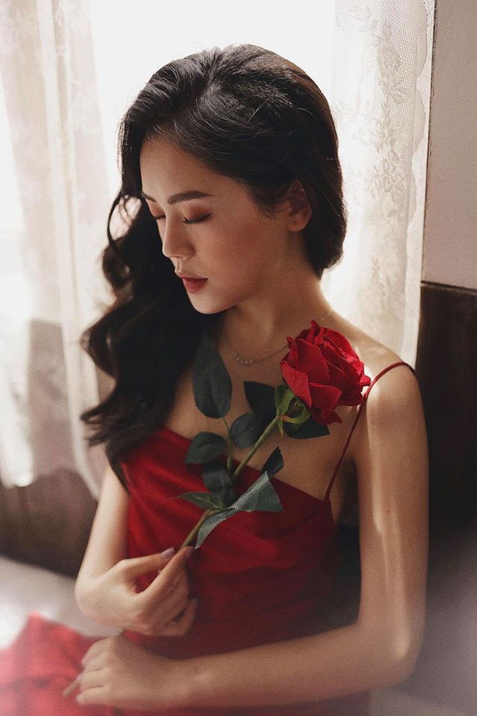 Nữ sinh Ngoại thương đa tài, sở hữu nhan sắc khiến bao trái tim ngơ ngẩn - 8 Nữ sinh Ngoại thương đa tài, sở hữu nhan sắc khiến bao trái tim ngơ ngẩn - 8