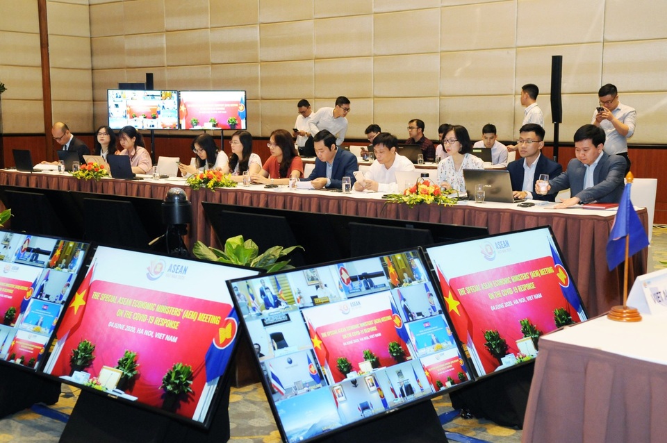 Các nước ASEAN thống nhất hạn chế các biện pháp phi thuế quan mới - 2 Các nước ASEAN thống nhất hạn chế các biện pháp phi thuế quan mới - 2