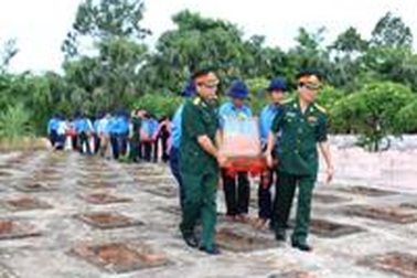 An táng 32 hài cốt liệt sỹ hy sinh tại Lào