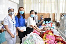 Mang "xuân nồng ấm" đến với bệnh nhân nghèo ở Sóc Trăng