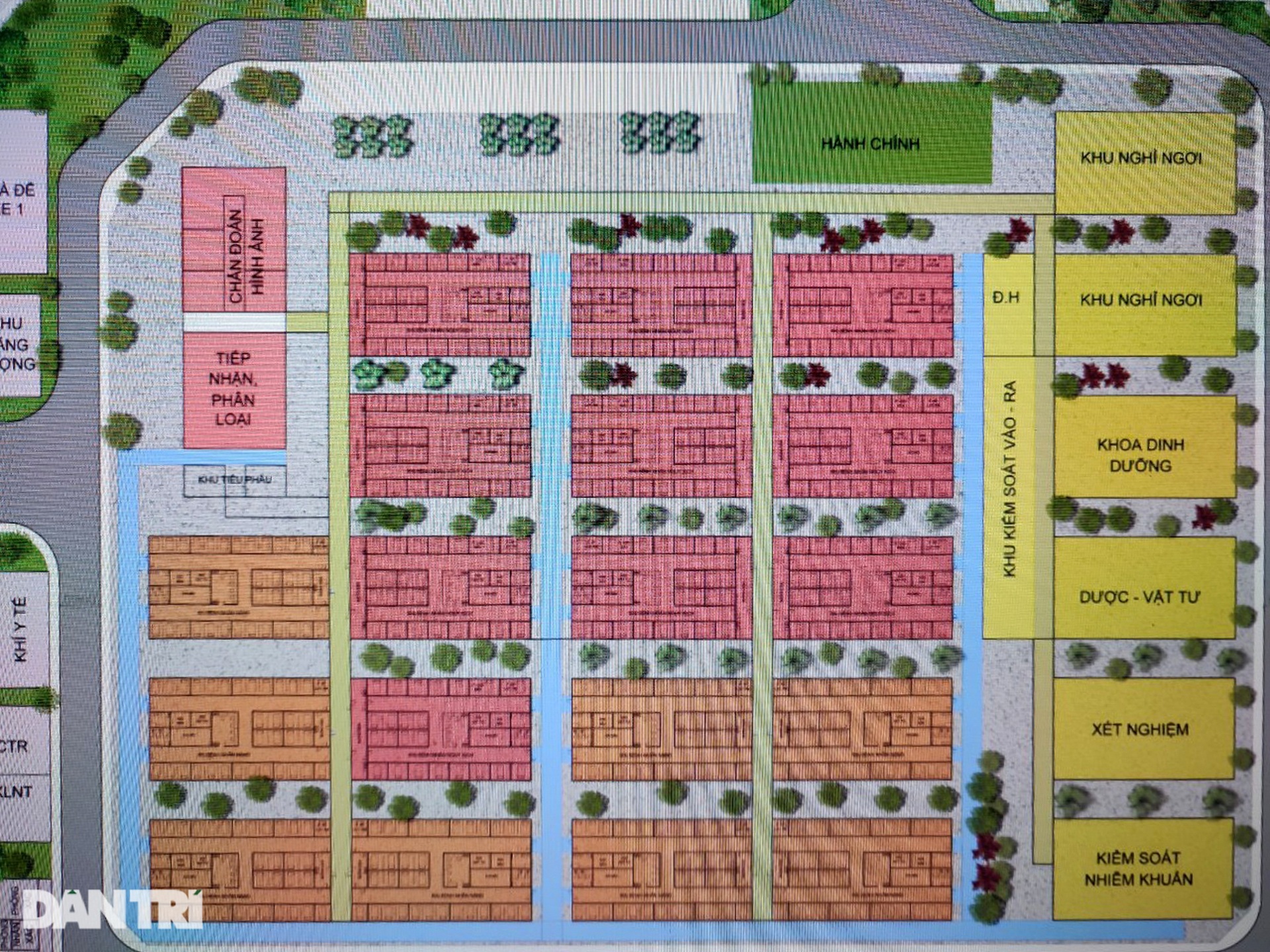 Toàn cảnh công trường xây Bệnh viện dã chiến điều trị Covid-19 ở Hà Nội - 3 Toàn cảnh công trường xây Bệnh viện dã chiến điều trị Covid-19 ở Hà Nội - 3