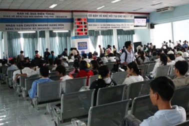 Ga Sài Gòn bán vé ghế phụ đi lại dịp Tết