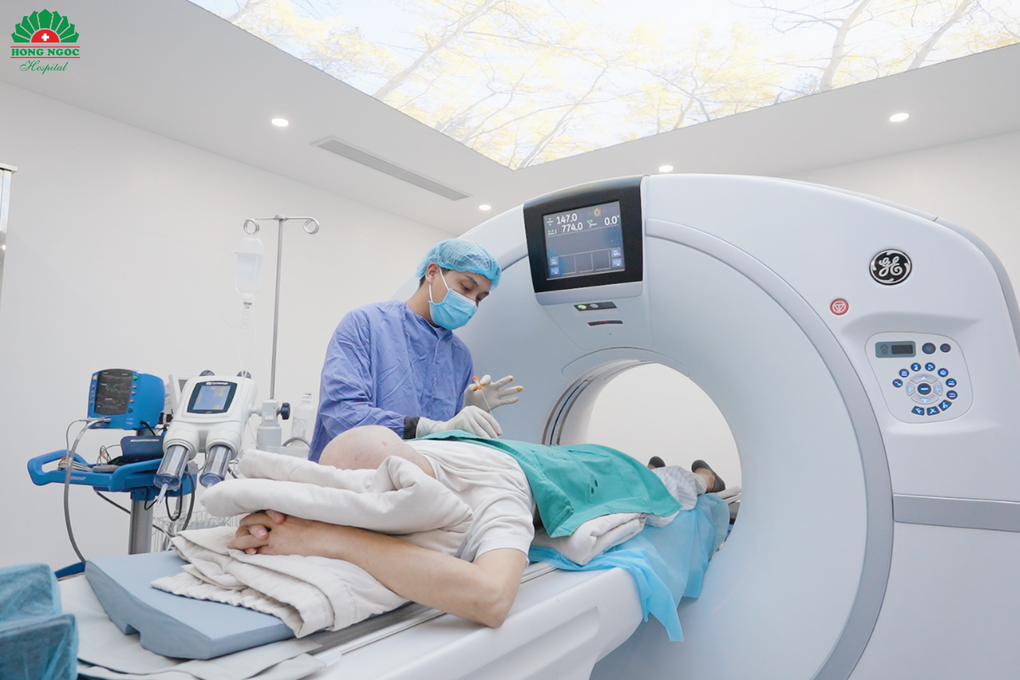 Giải pháp giảm cơn đau dày vò mỗi đêm cho bệnh nhân 69 tuổi ung thư giai đoạn muộn - 2 Giải pháp giảm cơn đau dày vò mỗi đêm cho bệnh nhân 69 tuổi ung thư giai đoạn muộn - 2