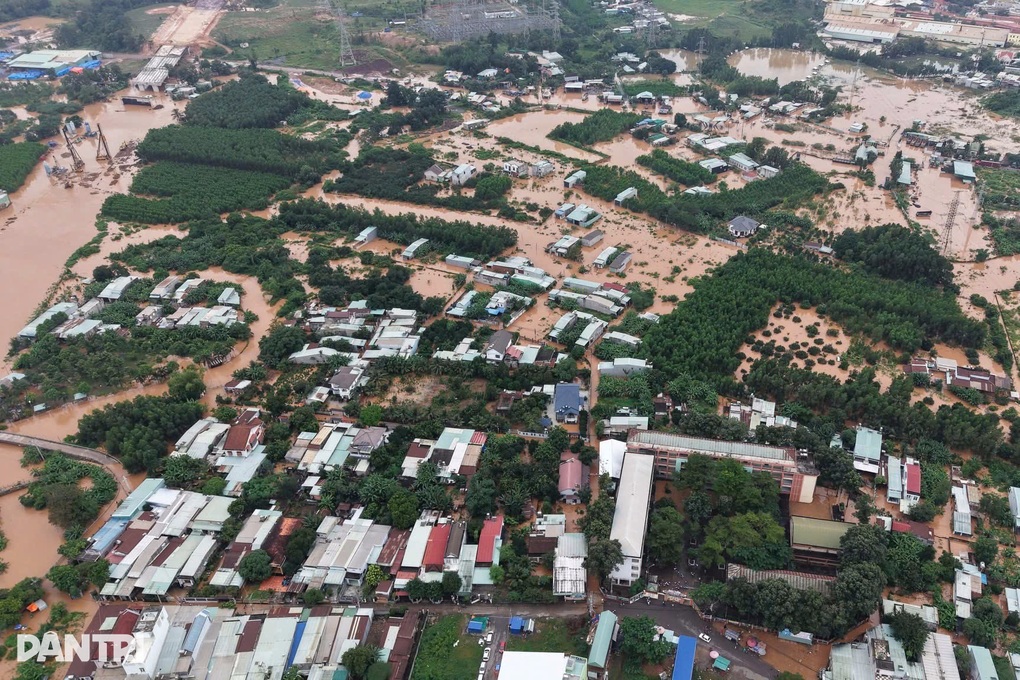 Tỉnh ủy Đồng Nai yêu cầu xử lý vụ thi công cao tốc làm ngập nhà dân - 1 Tỉnh ủy Đồng Nai yêu cầu xử lý vụ thi công cao tốc làm ngập nhà dân - 1