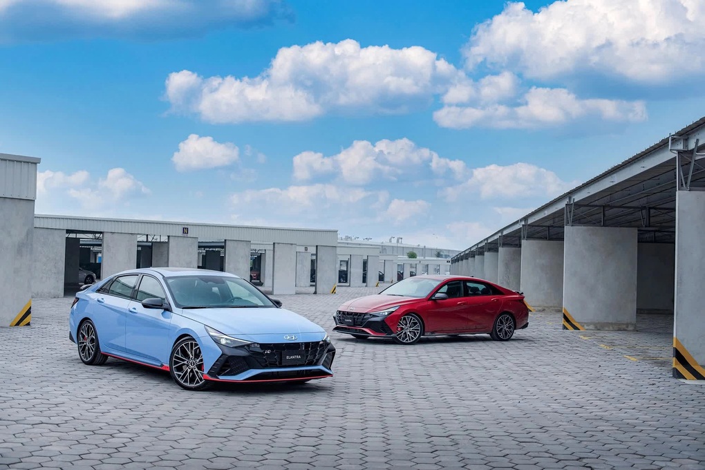 Elantra N về Việt Nam để đấu Civic Type R nhưng Hyundai vẫn chưa mở bán - 1 Elantra N về Việt Nam để đấu Civic Type R nhưng Hyundai vẫn chưa mở bán - 1