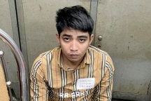 Bạn gái bị trêu ghẹo, nam thanh niên đâm 2 người thương vong