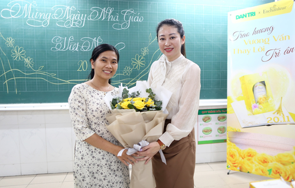 Những bóng hồng cần mẫn dạy tri thức cho thế hệ trẻ - 4 Những bóng hồng cần mẫn dạy tri thức cho thế hệ trẻ - 4
