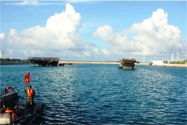 Thơ mộng, hiên ngang chủ quyền Trường Sa