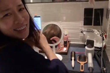 "Nhàn Phi" Xa Thi Mạn để lộ gương mặt "mộc" ở tuổi 45