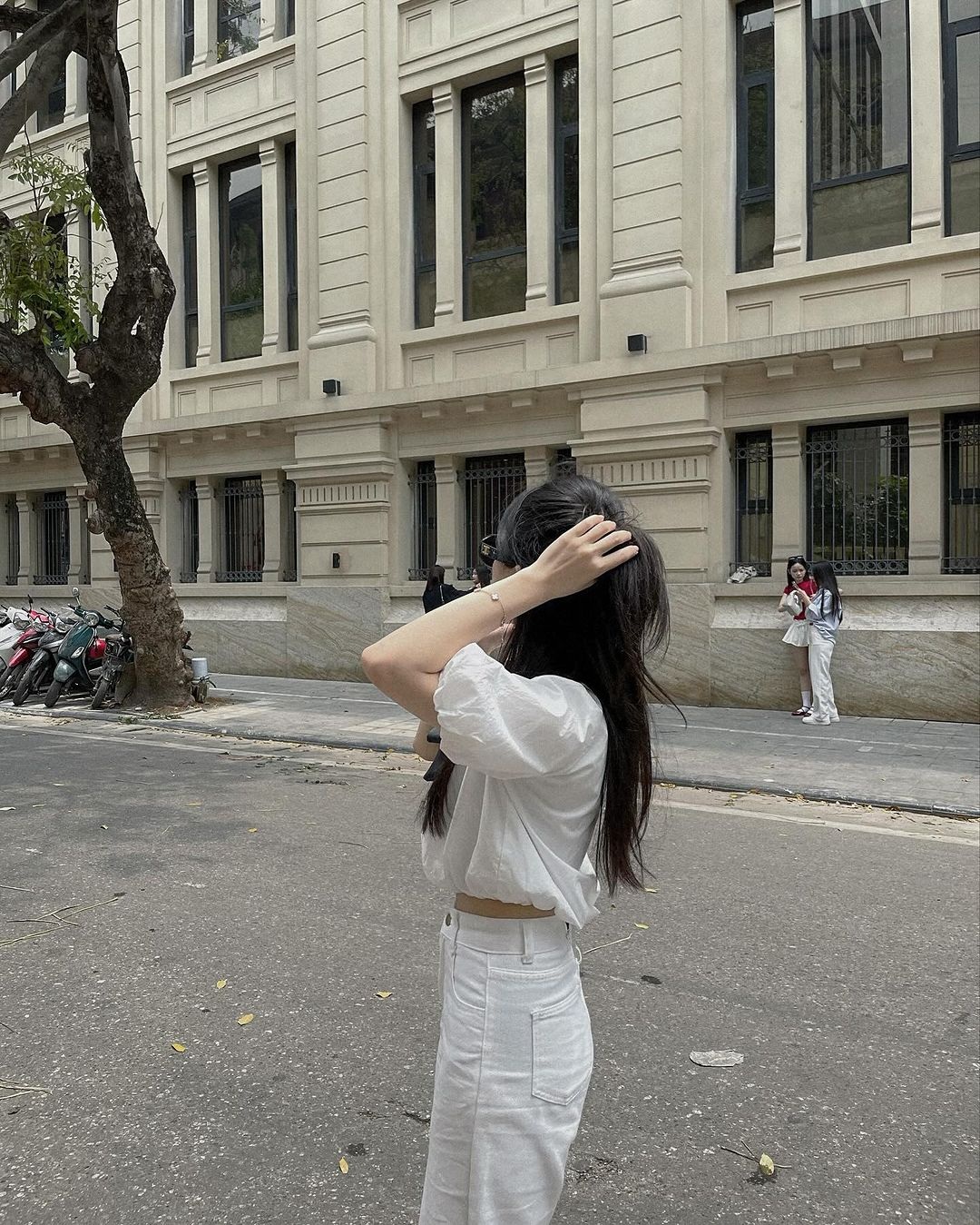 View - Bức tường phố Lò Sũ và những địa điểm khiến giới trẻ Việt xếp hàng chụp ảnh | Báo Dân trí