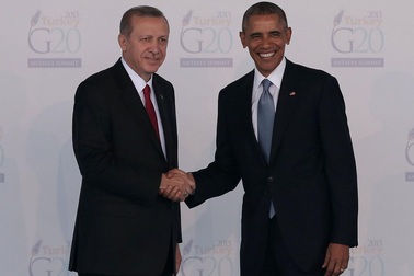 Tổng thống Thổ Nhĩ Kỳ “tố” Tổng thống Obama nói xấu sau lưng