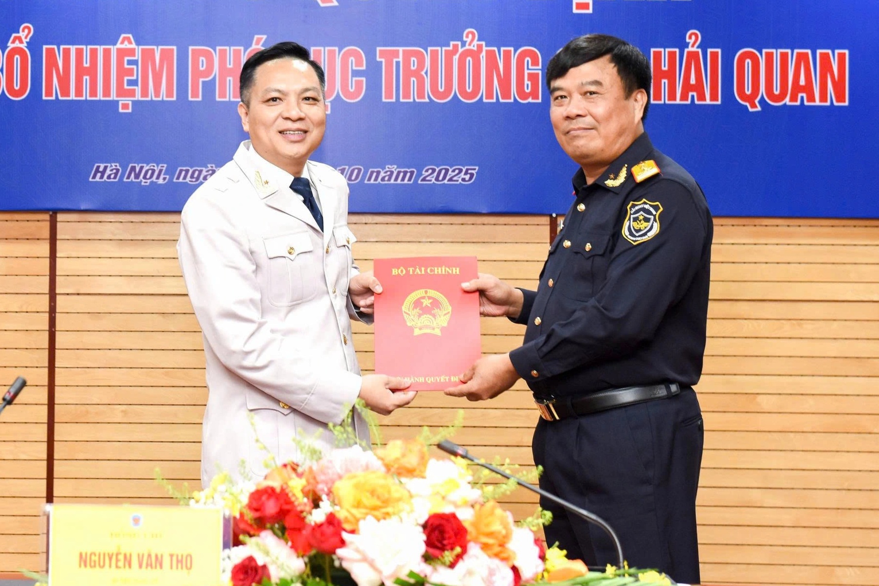 Cục Hải quan có thêm phó cục trưởng - 1