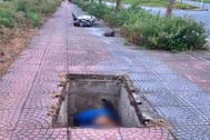 Hà Nội: Người đi xe máy tử vong dưới hố cáp viễn thông không đậy nắp