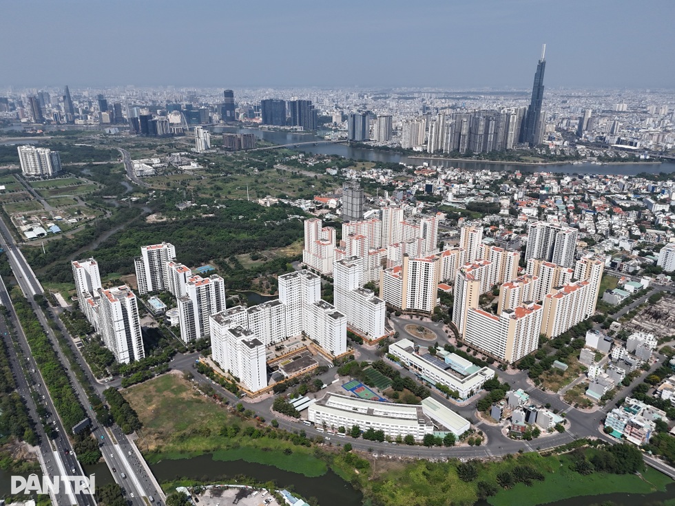 Hàng nghìn căn hộ sắp thoát cảnh bị bỏ hoang trên đất vàng ở TPHCM - 1 Hàng nghìn căn hộ sắp thoát cảnh bị bỏ hoang trên đất vàng ở TPHCM - 1