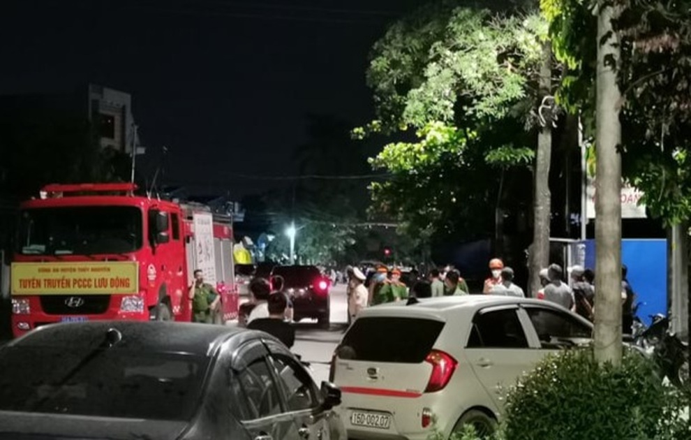 Vụ phóng hỏa khiến 4 người thân tử vong: Khởi tố bị can, tạm giam người cha - 1 Vụ phóng hỏa khiến 4 người thân tử vong: Khởi tố bị can, tạm giam người cha - 1