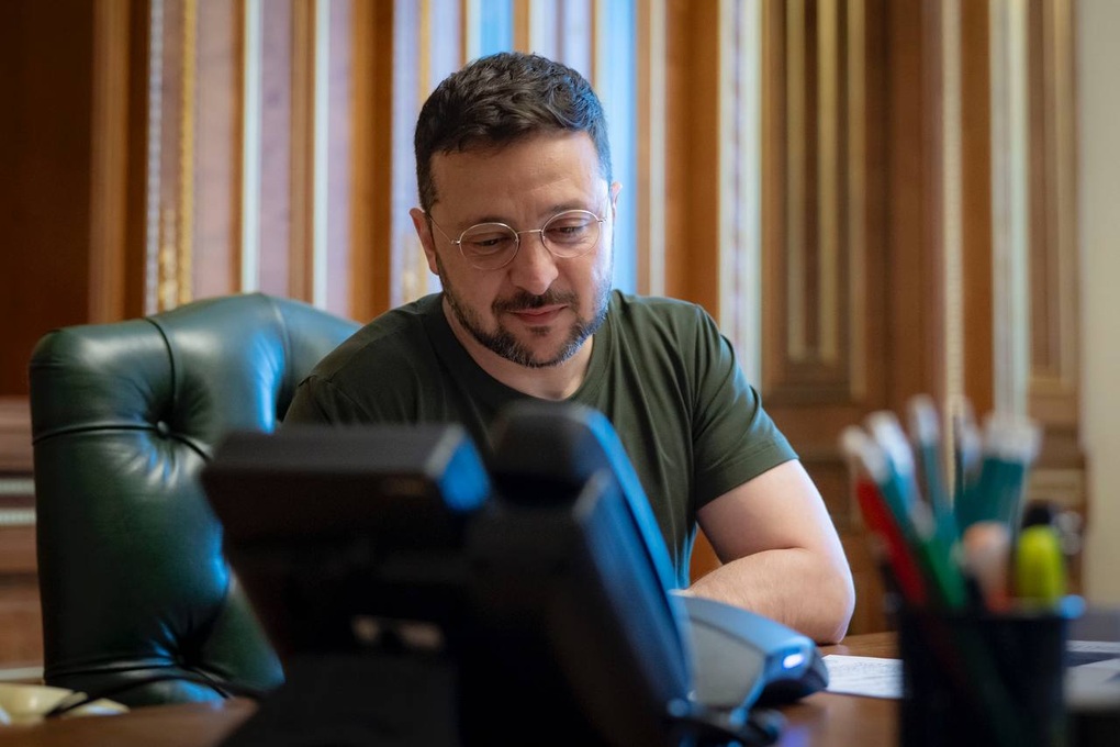 Tổng thống Zelensky mời tân Giáo hoàng thăm Ukraine - 1 Tổng thống Zelensky mời tân Giáo hoàng thăm Ukraine - 1