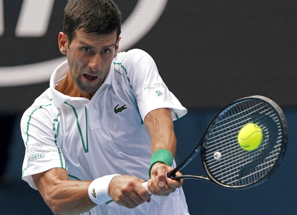 Australian Open: Djokovic, Federer giành quyền vào tứ kết - 1 Australian Open: Djokovic, Federer giành quyền vào tứ kết - 1