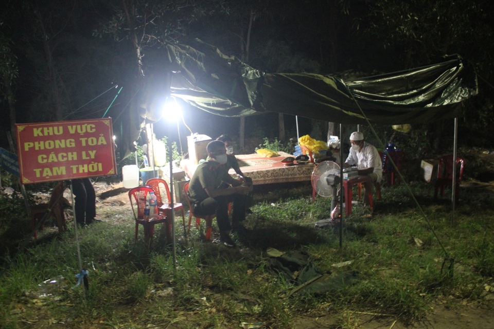 Những chốt kiểm dịch không ngủ! - 4 Những chốt kiểm dịch không ngủ! - 4