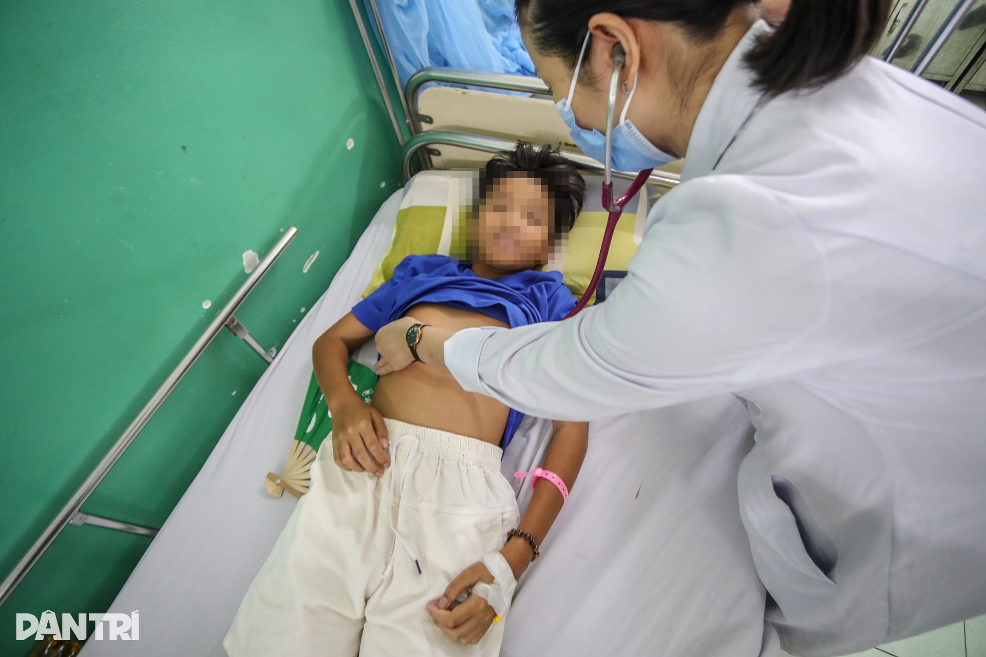 Sốt xuất huyết làm 3 ca tử vong, nhiều người biến chứng nặng ở TPHCM - 12 Sốt xuất huyết làm 3 ca tử vong, nhiều người biến chứng nặng ở TPHCM - 12