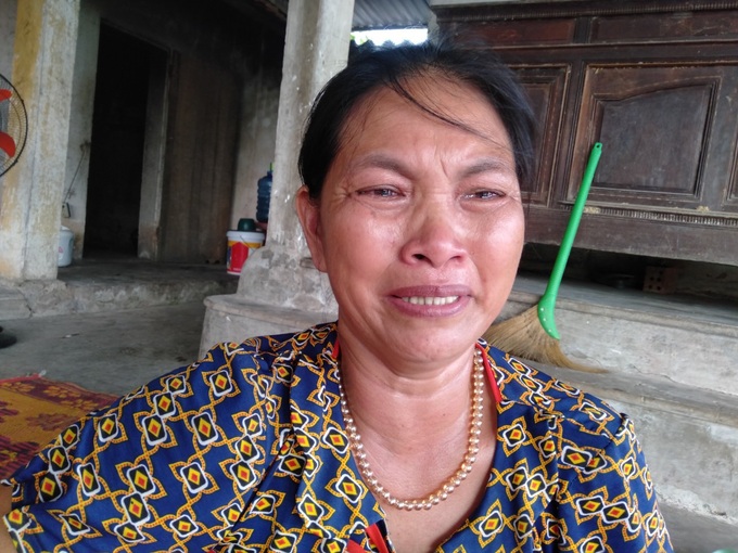 Không cam chịu con gái 3 tuổi chết mòn vì bệnh tật, vợ chồng nghèo sang Lào nhặt phế liệu kiếm tiền chữa bệnh cho con - Ảnh 6. Không cam chịu con gái 3 tuổi chết mòn vì bệnh tật, vợ chồng nghèo sang Lào nhặt phế liệu kiếm tiền chữa bệnh cho con - Ảnh 6.