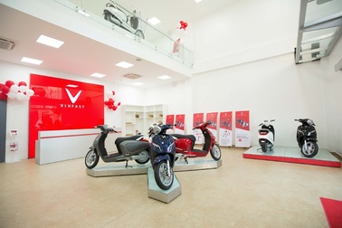 Khai trương Đại lý ủy quyền xe máy điện thông minh VinFast Thăng Long