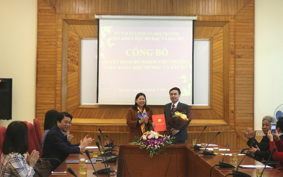 Ông Lê Quốc Hùng làm Phó tổng cục trưởng Tổng cục Địa chất và Khoáng sản - 2 Ông Lê Quốc Hùng làm Phó tổng cục trưởng Tổng cục Địa chất và Khoáng sản - 2