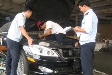 Tăng cường kiểm soát xe theo Việt kiều hồi hương