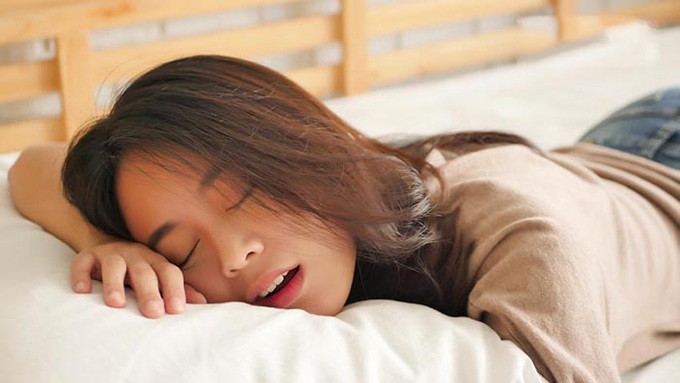 Nghiến răng, ngáy, nấc cụt, ù tai tưởng là âm thanh bình thường của cơ thể, nhưng không ngờ tiềm ẩn hàng loạt căn bệnh đáng sợ - Ảnh 3. Nghiến răng, ngáy, nấc cụt, ù tai tưởng là âm thanh bình thường của cơ thể, nhưng không ngờ tiềm ẩn hàng loạt căn bệnh đáng sợ - Ảnh 3.