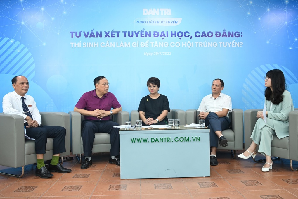 Từ năm 2023, không còn chuyện điểm chuẩn cao hơn 30 điểm - 1 Từ năm 2023, không còn chuyện điểm chuẩn cao hơn 30 điểm - 1