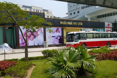 Hạ Long “cấm cửa” toàn bộ các cửa hàng chỉ bán cho khách Trung Quốc