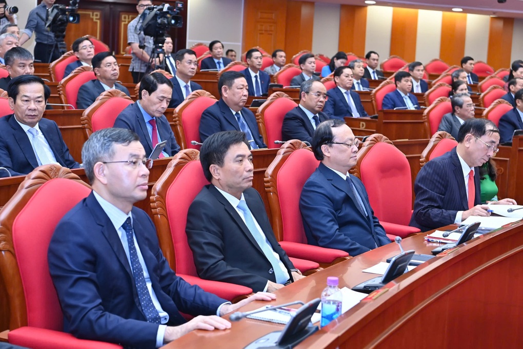 Toàn văn thông cáo ngày làm việc thứ 2 của Hội nghị Trung ương 12 - 3