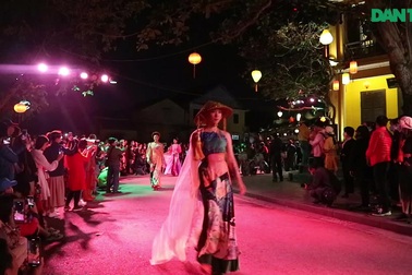 Chương trình biểu diễn thời trang đường phố "Dáng phố"