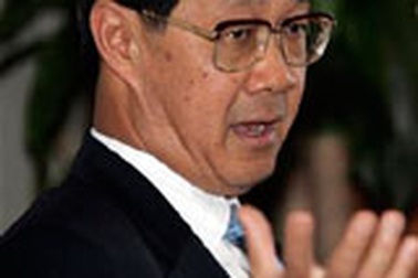 Bộ trưởng tài chính kiêm Phó thủ tướng Thái Lan từ chức