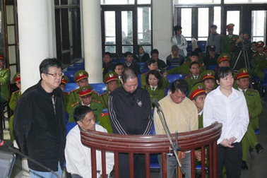 Tử hình 5 người nước ngoài chuyển cần sa vào Việt Nam