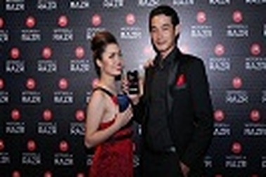 Nóng bỏng cùng đêm tiệc Motorola RAZR