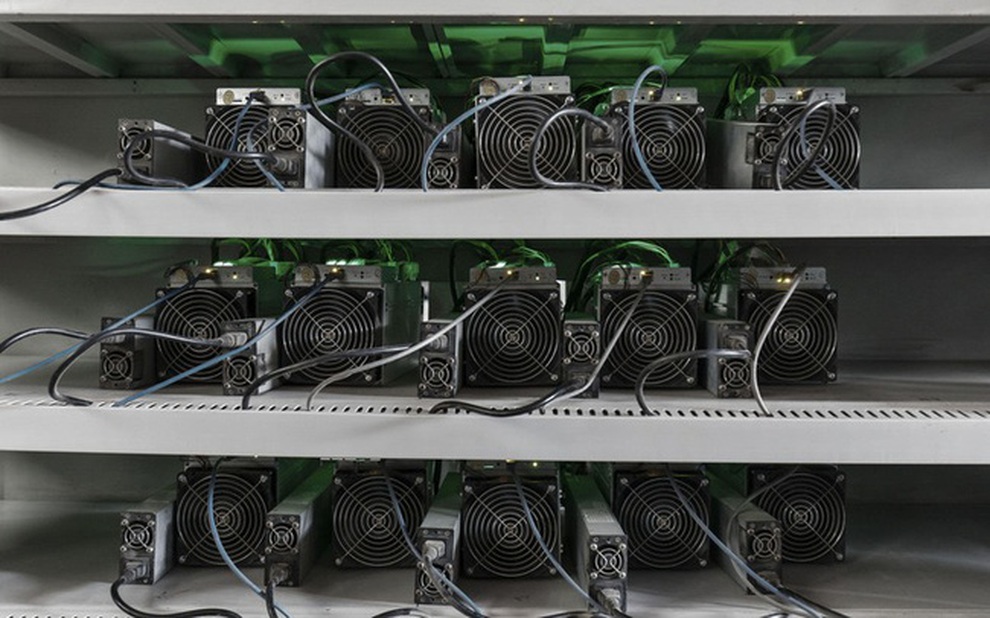 Công ty sản xuất lớn nhất thế giới tạm dừng bán máy đào Bitcoin - 1 Công ty sản xuất lớn nhất thế giới tạm dừng bán máy đào Bitcoin - 1