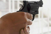 Không lấy được tài sản, tên cướp bắn trúng chân người phụ nữ lúc rạng sáng