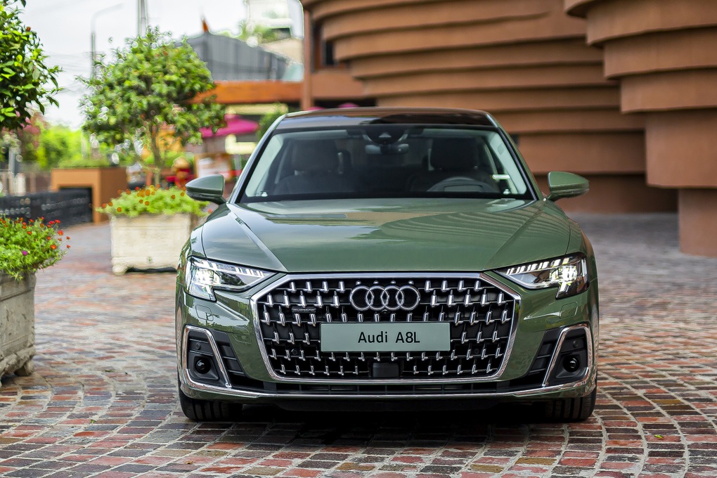 Chi tiết Audi A8L 2022, đối thủ của Mercedes-Benz S-Class và BMW 7-Series - 10 Chi tiết Audi A8L 2022, đối thủ của Mercedes-Benz S-Class và BMW 7-Series - 10