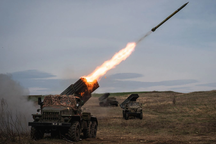 Xung đột vào giai đoạn "sống còn", Mỹ chuyển "hỏa thần" HIMARS cho Ukraine