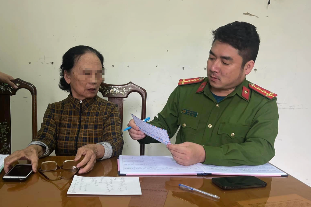 Bà lão không mất 200 triệu đồng cho công an dỏm nhờ cách xử lý bất ngờ - 1 Bà lão không mất 200 triệu đồng cho công an dỏm nhờ cách xử lý bất ngờ - 1