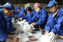 Gia tăng thất nghiệp ở lao động nữ